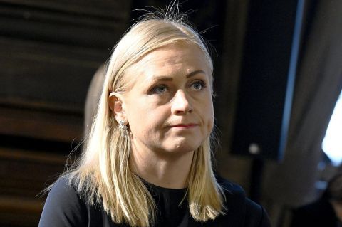 Элина Валтонен Элина Валтонен