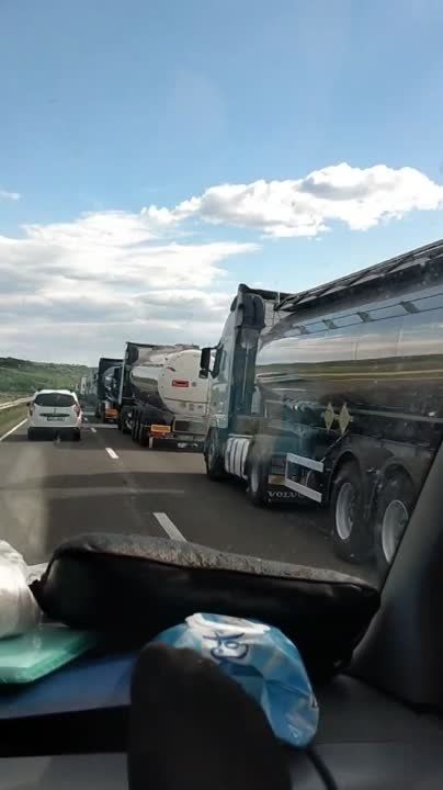 ������� ������� � ��������, 6 �� ������� ���, � �������� ���������� ������ ������ � ��������