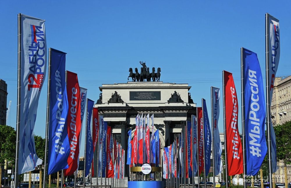 Глава Приднестровья поздравил Путина с Днем России