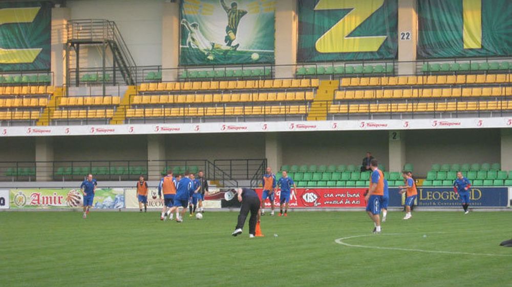 ������������� "�����" � ���� ��������� ����� ������ � �������� �� �������� "������"