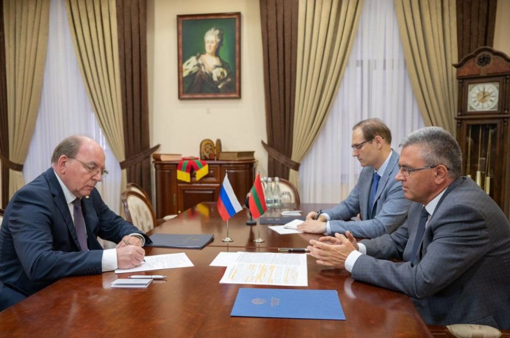 ������������� ��������� �������������� ��������� � ��������������, ���������� ������ ������������� � ������ ����� � ��������� ��� ����� ��������������