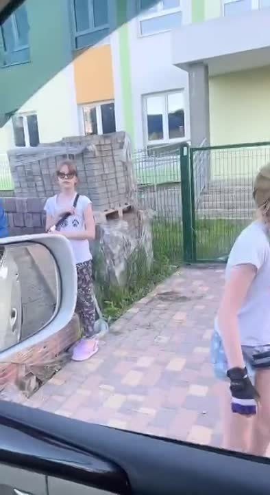 �� ������� ���� ���������� ������ � �����������, ��������� ����-����� �� �������