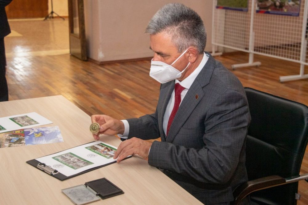 Миротворческая операция на Днестре на почтовых миниатюрах: в Бендерах состоялось спецгашение почтовых марок "30 лет миротворческой миссии"