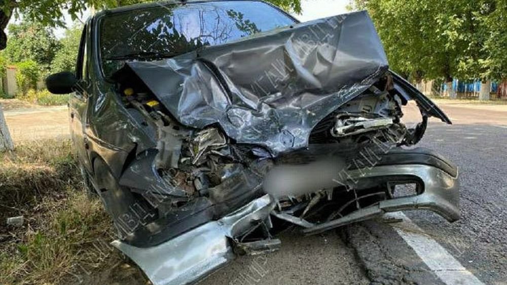 В Приднестровье лоб в лоб столкнулись два автомобиля: В аварии пострадали дети