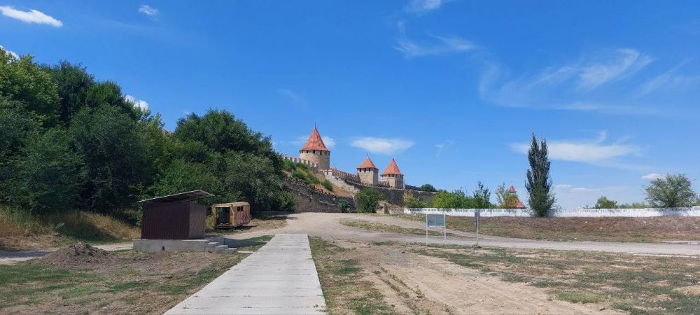 ������� �� ����� � ���������� �������� ������� �������� � 30-����� �������������� ��������