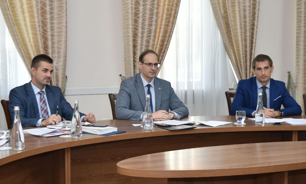 Виталий Игнатьев обсудил односторонние ограничения Кишинёва в отношении должностных лиц ПМР