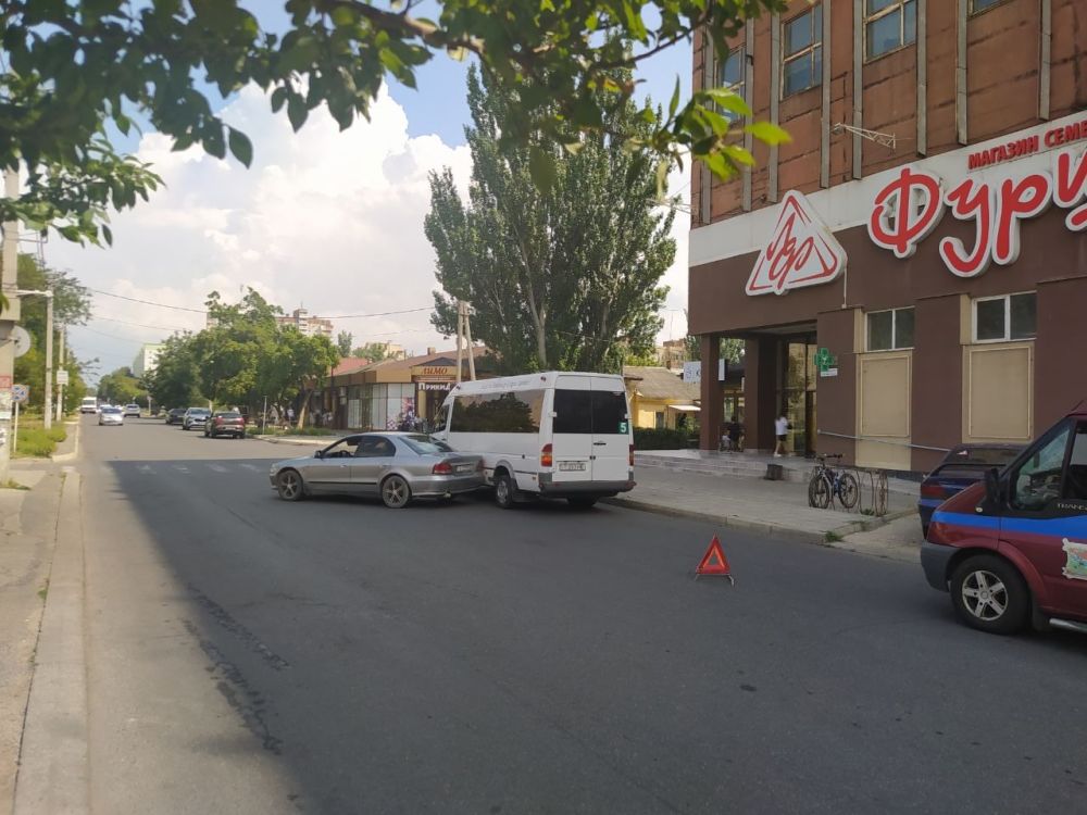 ��� � "�������".