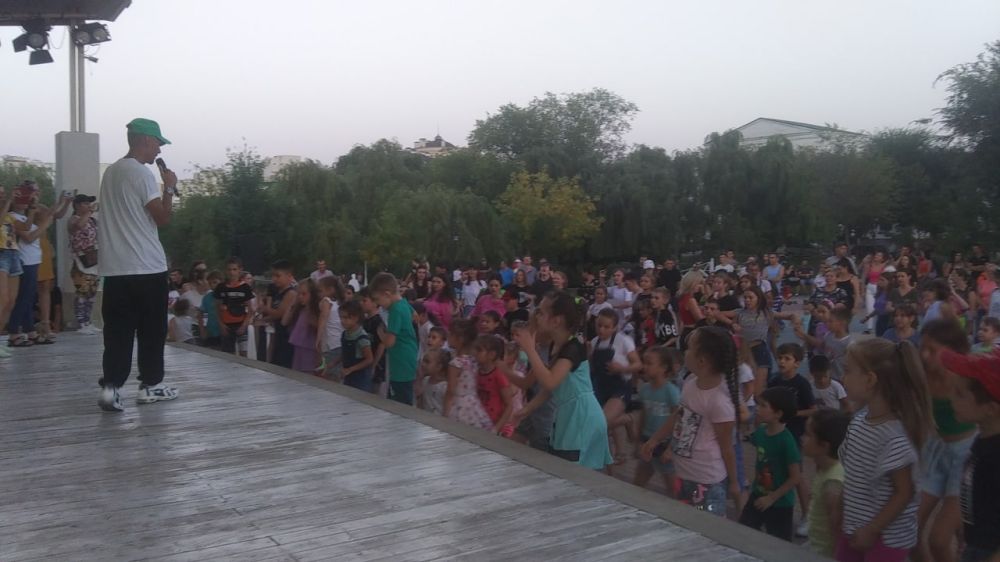 ��������. �������������� ���� �� ������ ����� ��� ������ � �����������. � �������� ��� ��� ������ ������ � �����. ������������ ����� �����, ������ �� �����, ������� ���������� ����� � �������� ����� � ����� ��-���������� ���������� � ����������