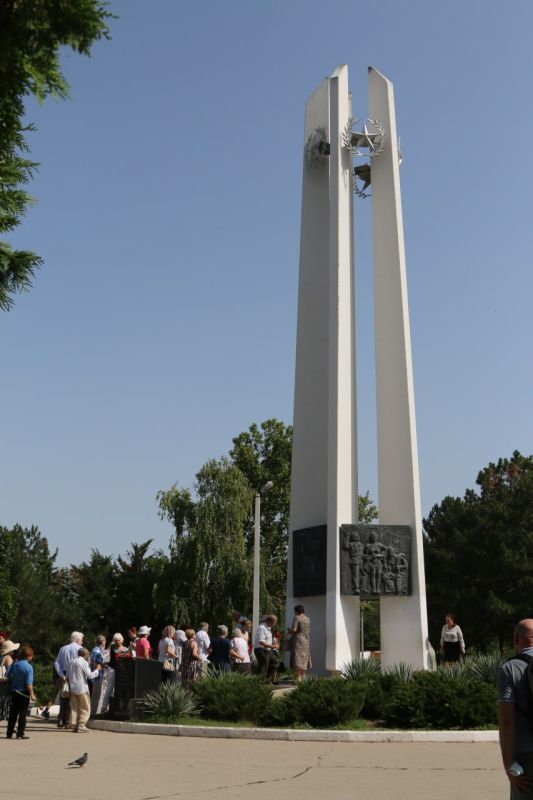 �������� ���� ������ ������-������������� � ����� ������ �� ��������� ���������� ��������� �������������