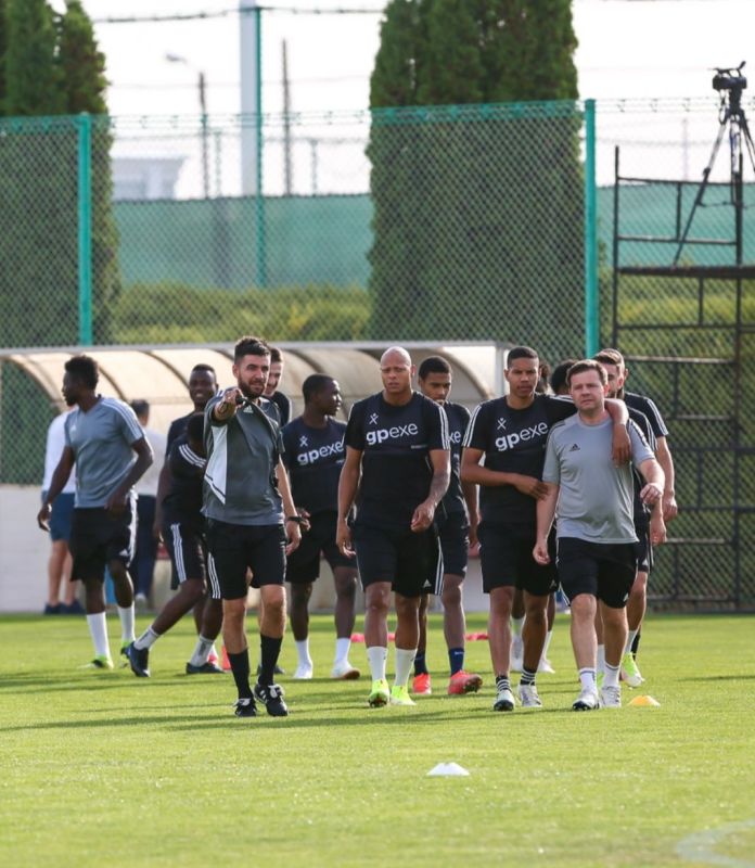 �� ����� ���� ������������ ������ ������� �� ���� � ��������