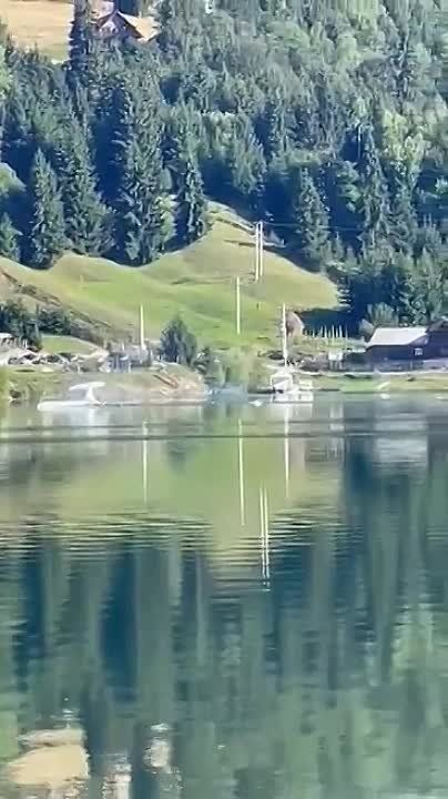 ������� ����� � ����� ��������-������ � ������� �������� ����������� ������� Legend (YR-5298)