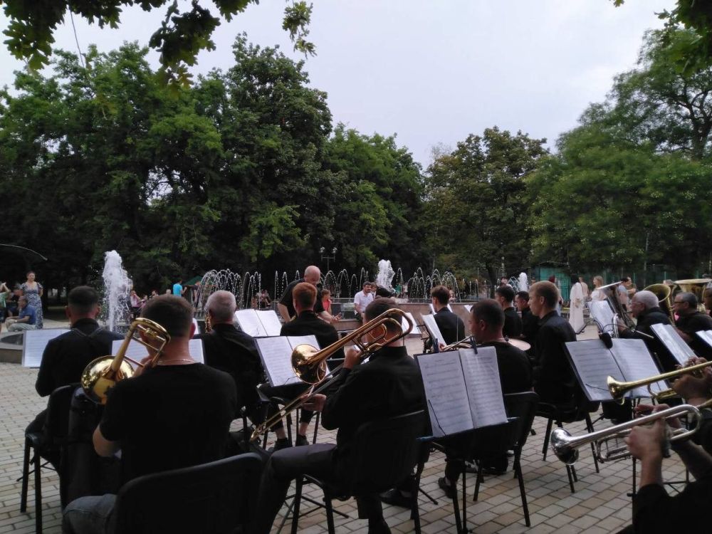 � ������ ������!. � �������� ������ ���� ����� ����� ��������� � �������. � �������������� ������ �������� ������������� �������