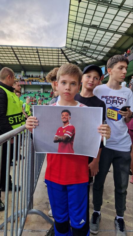 ��� ����