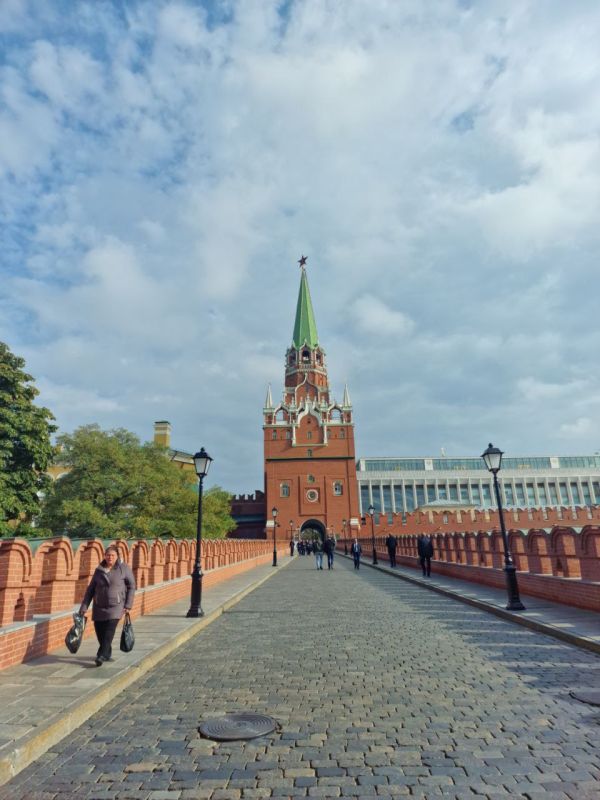 ��������� ���������� ��������� � ��������� � ������ �� �������� � ������������ ���� ������ � 15:00