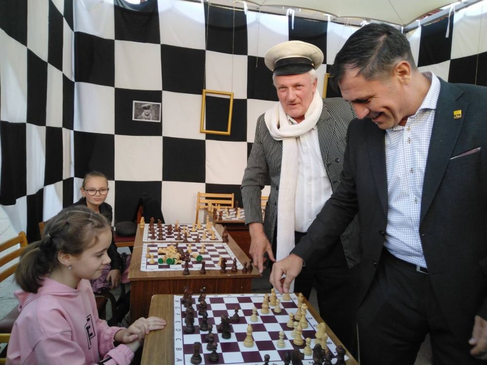 ������ ������� ������ ��� �������� � ������� � ����� ��� ������