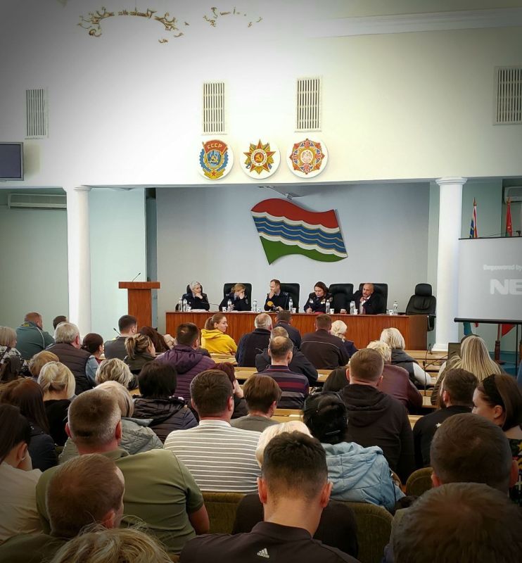 ������� ����������� � �� � ��������� ������������