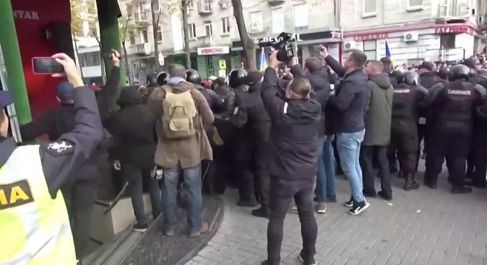 � �������� �������� ������������ � ��������