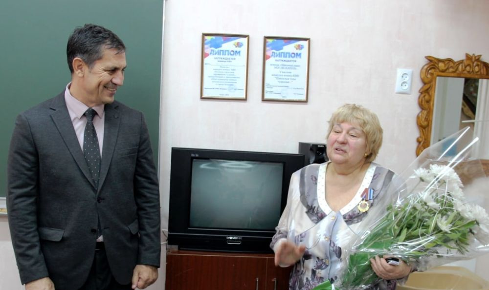 �������� �������, ������� ������������� ����������� ������ � ���������� �� ������� ������ � �����