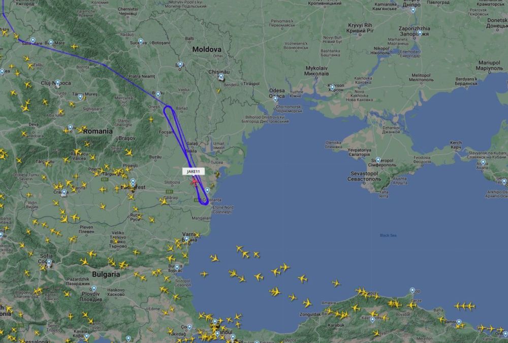 ������ � ��������� ������������ �������, ����� ������� � ��������, ��������� Boeing RC-135W Rivet Joint ��� ��� � ������...