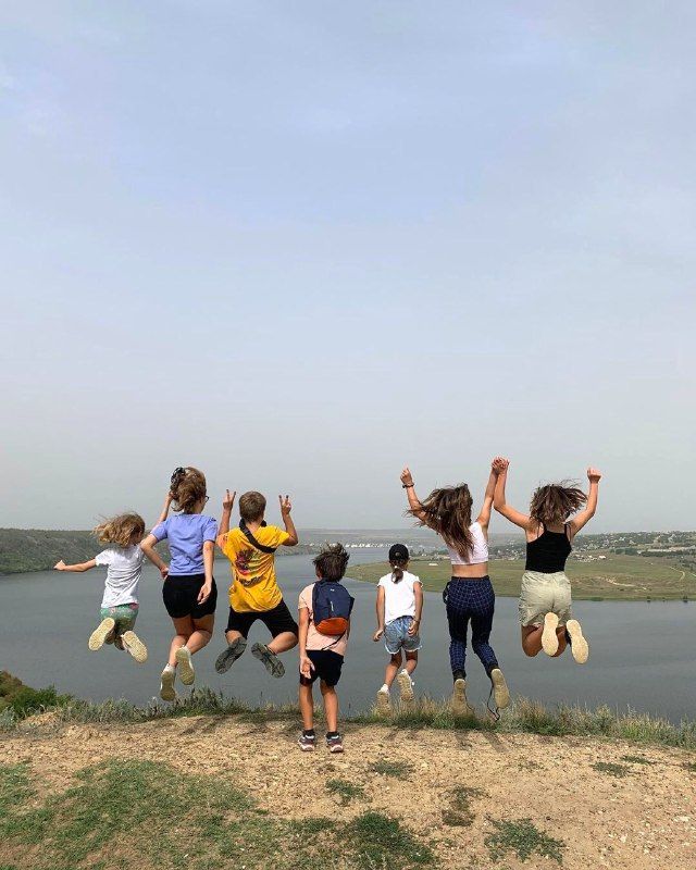 ������� ������. ������������ "�������������������" ���������� ����� � �������� �� 7 �� 15 ��� � ������� ������ �� ������ �������������: �������, ����-������. ��������� ����� � 8 �� 10 ������