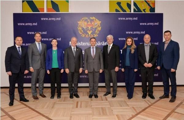 � ������� ������ �������-����� ��� ��� ����� ������, �������� ������������ ������ ������������ ������������ ��. ������� ��������