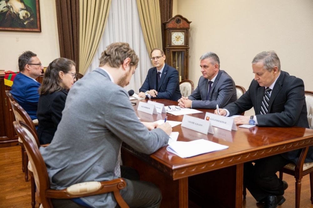 Президент ПМР Вадим Красносельский принял главу миссии ОБСЕ в Молдове Келли Кайдерлинг