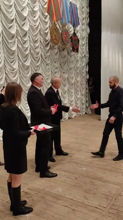 4 ����� �����-����� ����� ������������ ������ �����