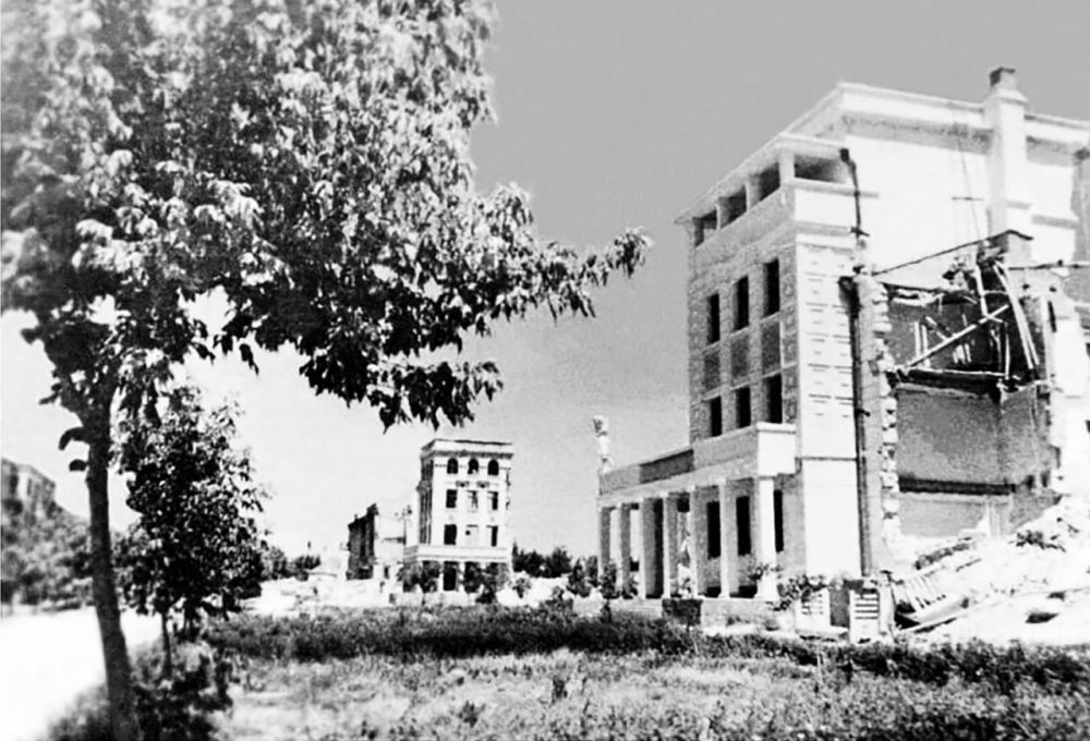 �� ���� ����� ������, 1944 ���. ������ ��� ���������� ��������