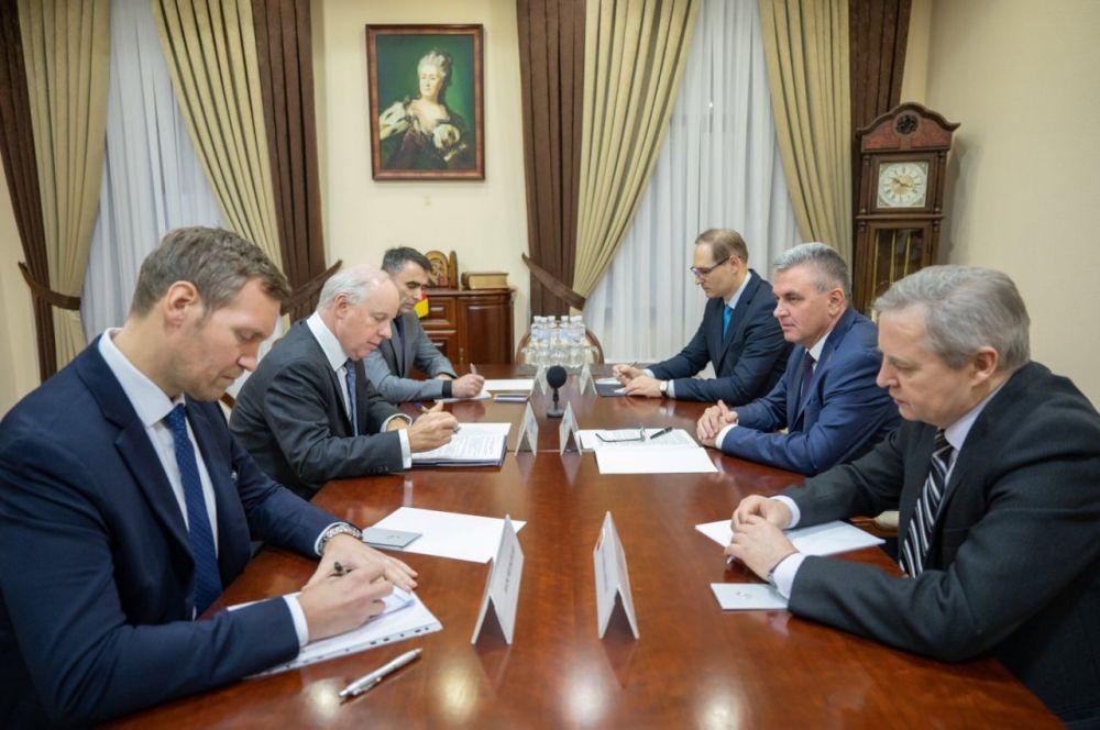 Президент ПМР встретился с делегацией американского посольства