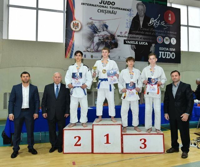 ���������� ��������� ����� ��������� �������������� ������� � ��������