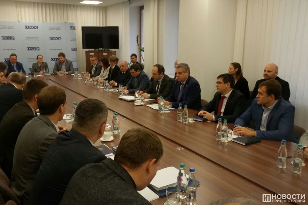 Политпредставители Приднестровья и Молдовы проведут еще одну встречу до конца года в Тирасполе, сообщил глава МИД ПМР Виталий Игнатьев