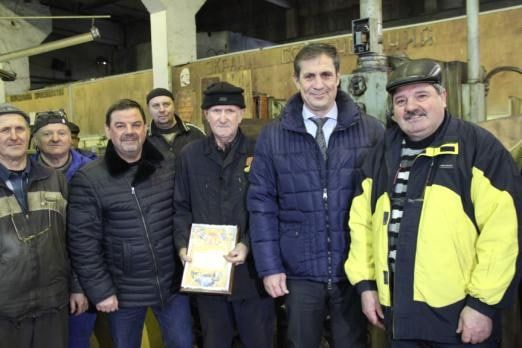 У него стальной характер