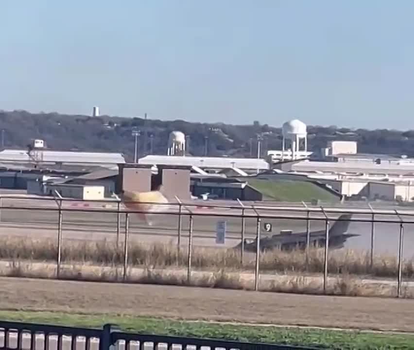 �� �������� ����-���� � ��� ����������� F-35B ������� ������ �������