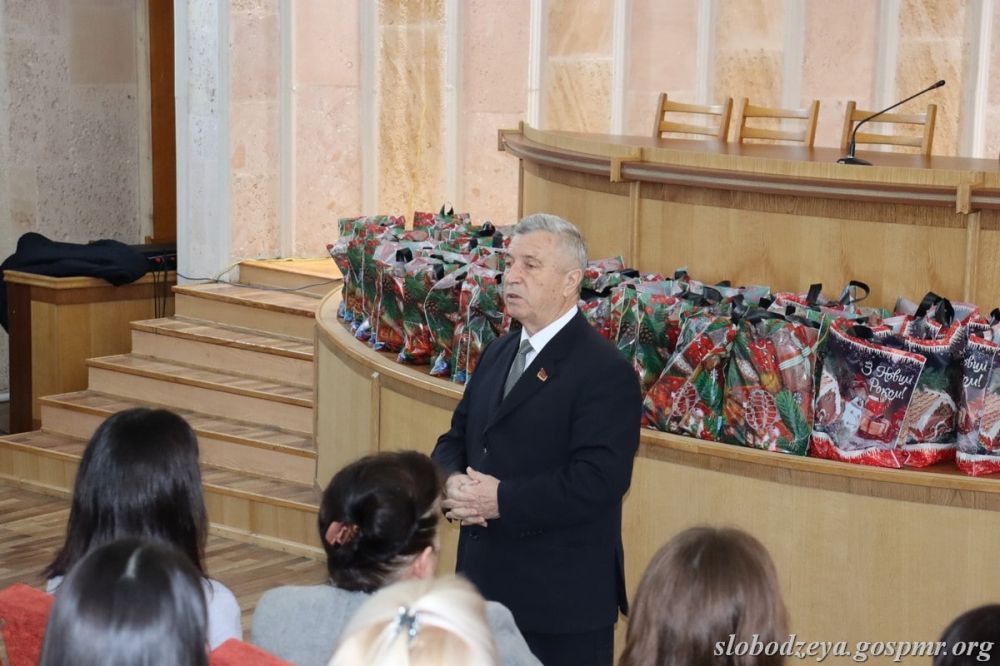 ������� ������� ��������� ��������� ��������������� ������������� � ����������� ����� �����