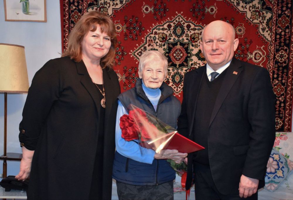 ������� ������� ����. �������, 12 ������, 90-������ ������ �������� ������������� �������, ������� �����, �����������...