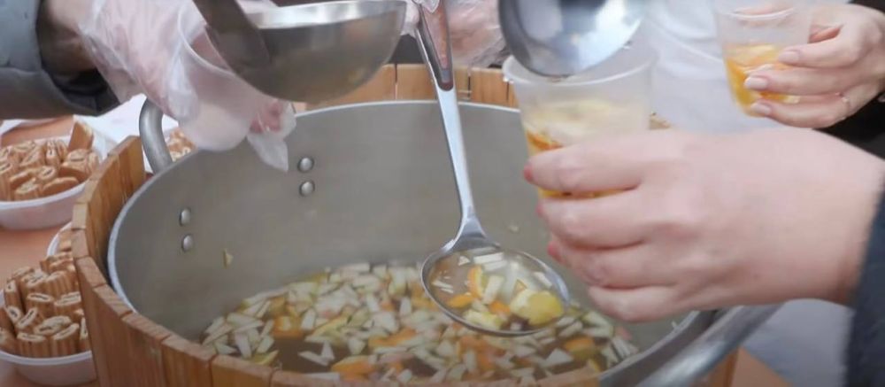 ������ � ���� ��������. ������, ����� ���� � ���. �������, �������, ������� �����, �������. ����� ������ ��� � ����������� � ����������� �������