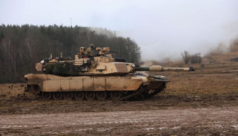 ��� ��������� ������� 31 �������� ������ ���� M1 Abrams � 8 ��������-������������� ����� M88A2 � ����� ���