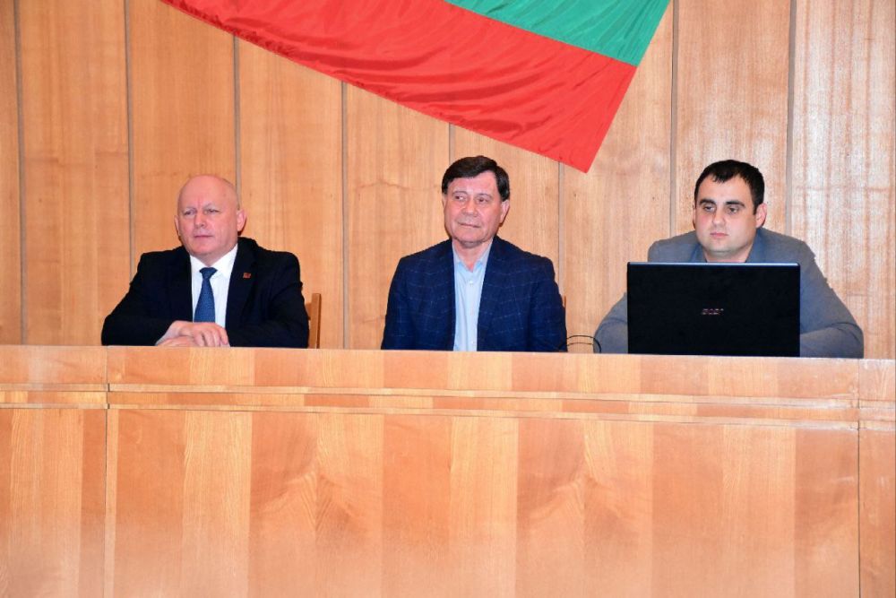 ������ ������ ����� ��������� � �������