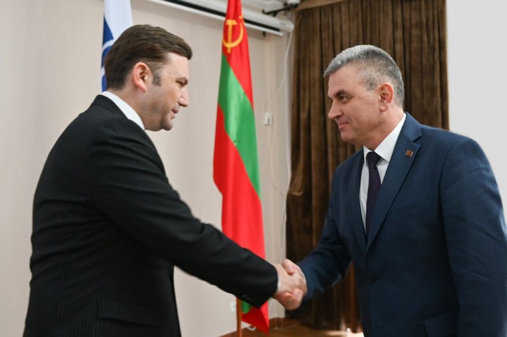 В Бендерах проходит встреча Президента ПМР Вадима Красносельского с Действующим Председателем ОБСЕ Буяром Османи