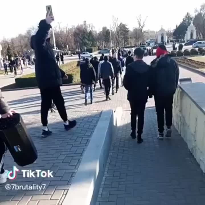 � ������������� ������� ����� � �������� ��������� � �������� ������