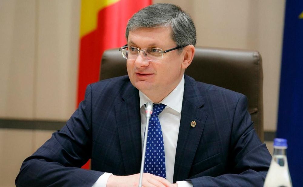 Спикер парламента Молдовы оскорбил президента России Владимира Путина, назвав его тупым