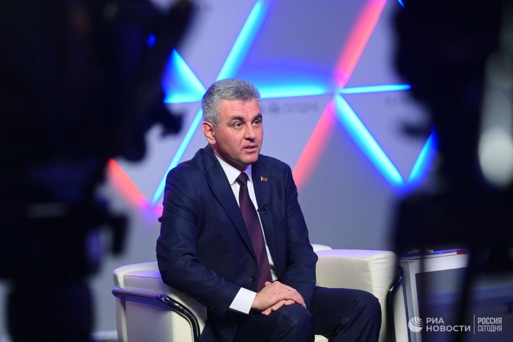 Глава Приднестровья, на которого готовилось покушение, продолжает работать