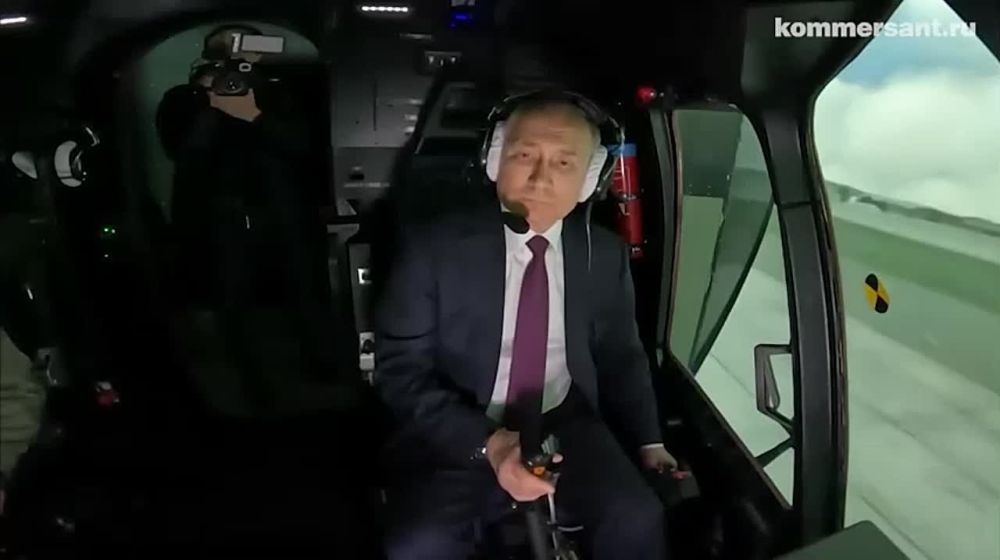 Мы считаем, что инцидент, который привел к крушению американского разведывательного беспилотника Reaper, является еще одним безрассудным поступком президента России Владимира Путина (с) сенатор Шумер