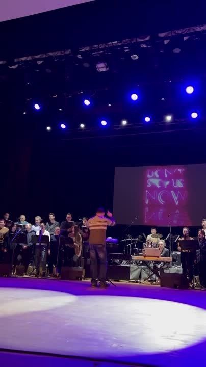 ���������� �� �������. ��� ��������� ��������� �������� ��. ����������� � Queen � ������������ ����. �� ���������� ������� ������ �����, ������ � ����� ��������, �������� ������ ���������������