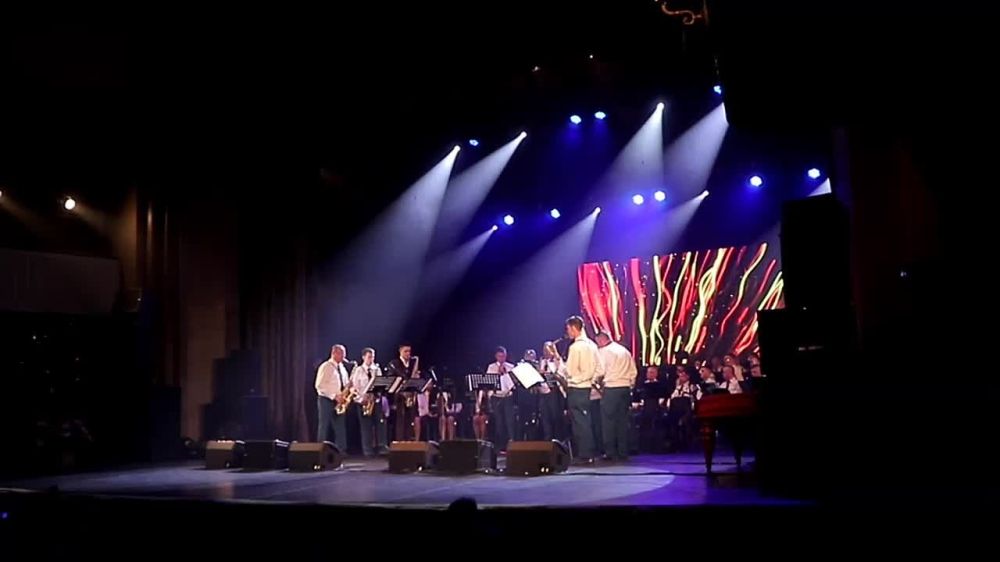 ������� �������� ����� ����������� ��� ��� ������� ��� 30-������ ������� ����������� ���������