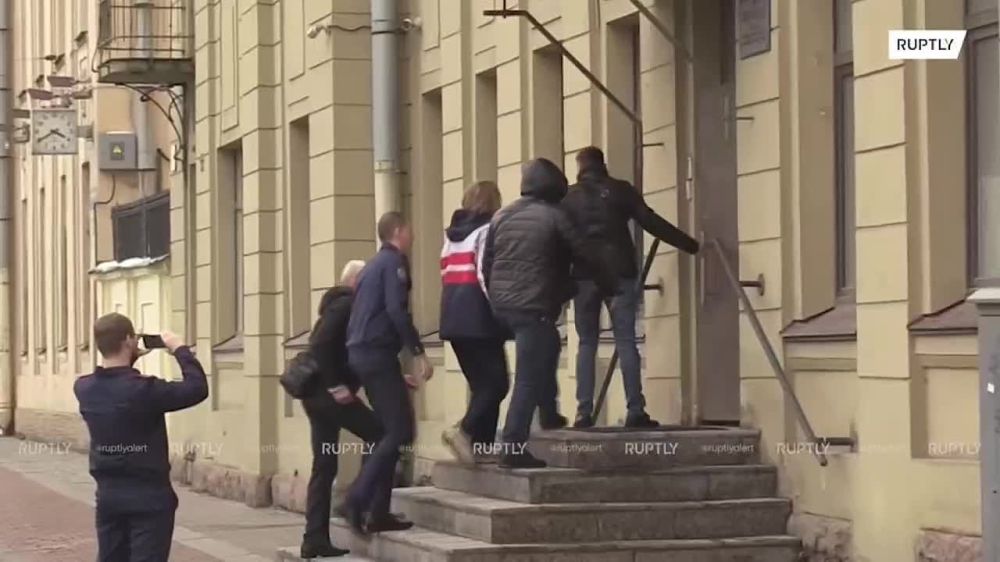 � ������ ������������� ���������� ���������� ������ ����� �������, ������������� � ���������� �������, �� ����� �������� ����� ������� ���������