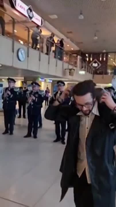 ��� ��� � ��������� �������� ������� ������������� �������� ���� �������, �������� ������ �� ��� ����� ���a���� �� ����, � ������� �� ������ �� �����������