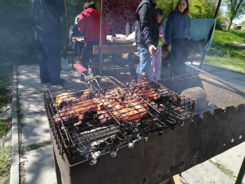 ���� - �������, ���� - �����������