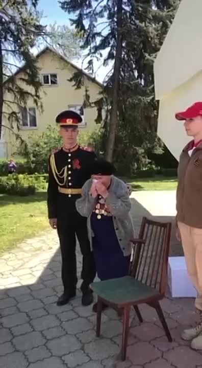 ���� � ���� ����, � ���� ���� ���, � �������