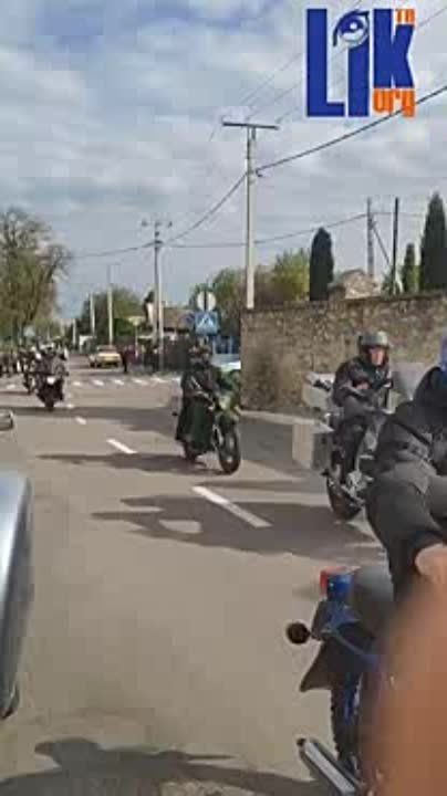 ��������� ������� ����������� ��������� � ������� � ���� ������